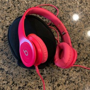 hot pink beats by dr. dre
